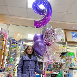 Композиция "Фиолетовые шары с блестками"